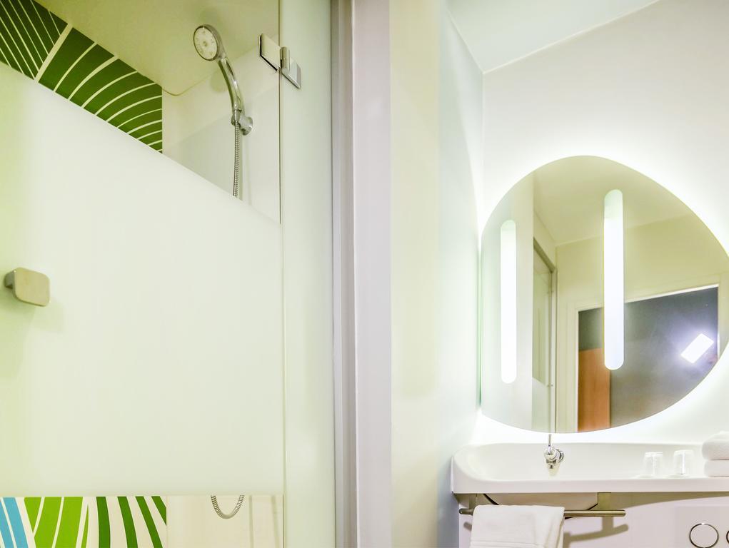 Ibis Budget Porte De Camargue Saint-Martin-de-Crau Exterior foto