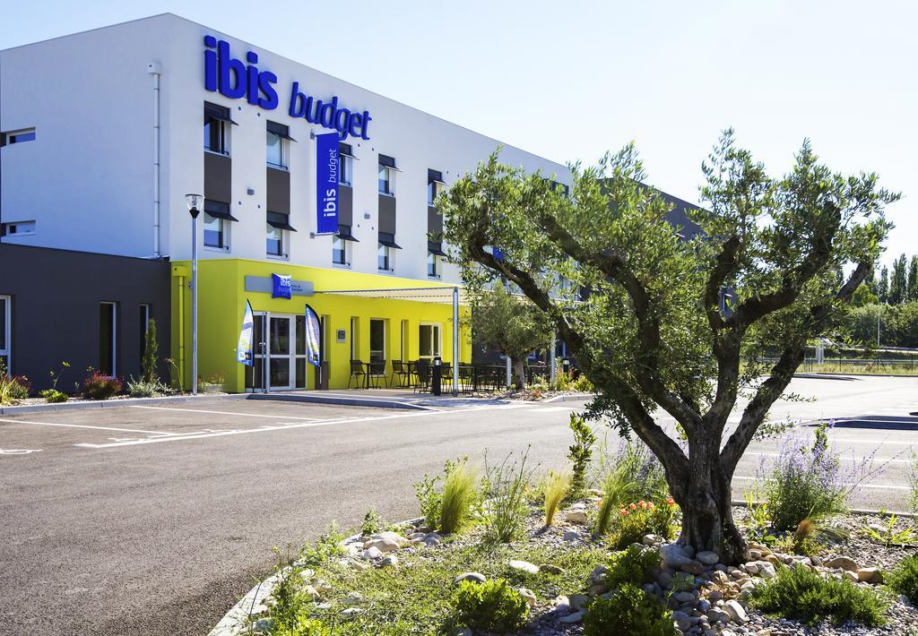 Ibis Budget Porte De Camargue Saint-Martin-de-Crau Exterior foto